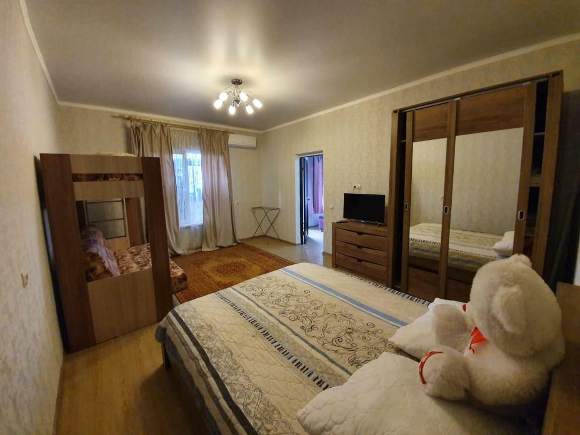 Гостевой Дом "Солнышко" Leselidze Exterior foto